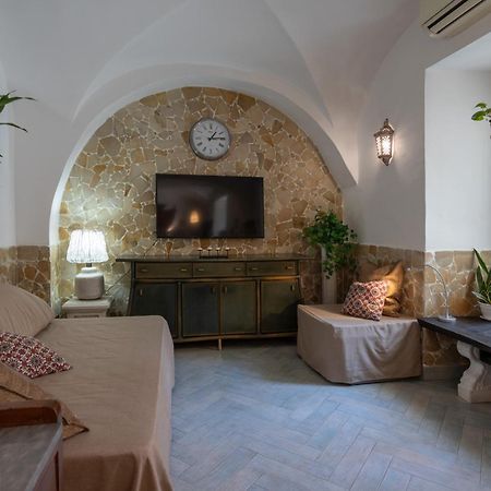 Cortile San Michele Villa Catania-Fontanarossai nemzetközi repülőtér Kültér fotó