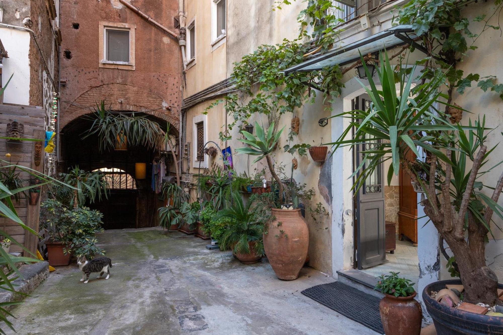 Cortile San Michele Villa Catania-Fontanarossai nemzetközi repülőtér Kültér fotó